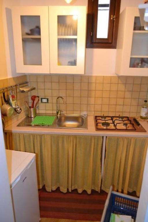 Ferienwohnung Casa Colorata Palermo Zimmer foto